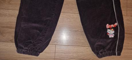 Fialové menžestráky, 152