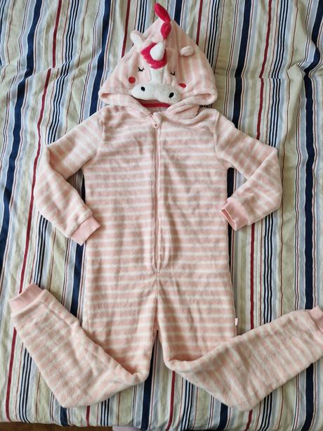 Mäkký overal jednorožec, 122