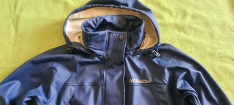 Pogumovaná bunda do dažďa, 140