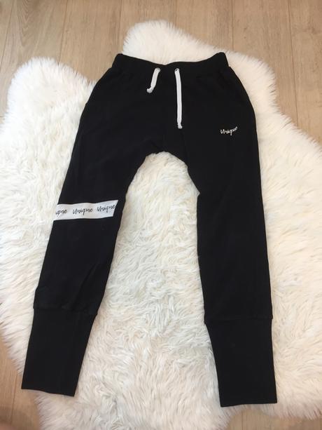 Tepláky uniqne, 146