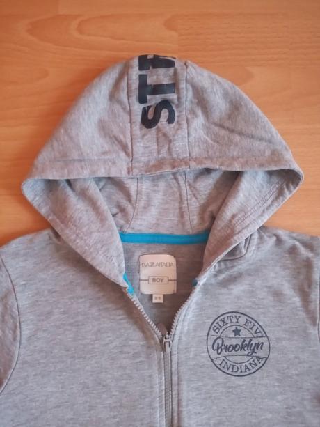 Mikina, piazza italia,128