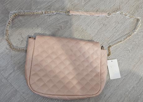 Dámska prešívaná kabelka na rameno púdrová ružová, 