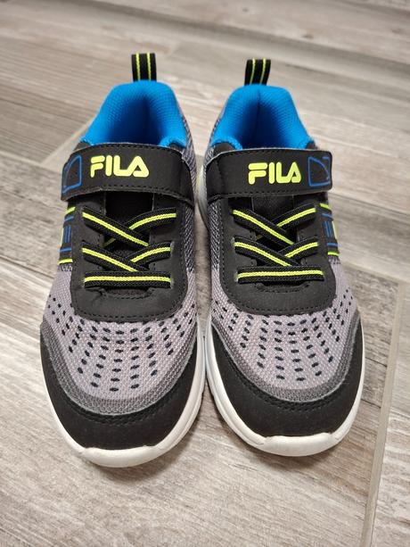 Yenisky fila, fila,33