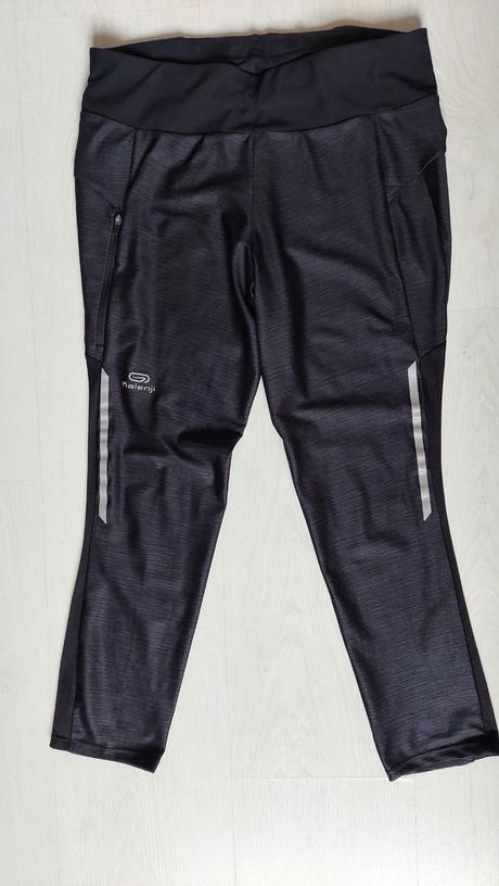 Športové legíny, 158