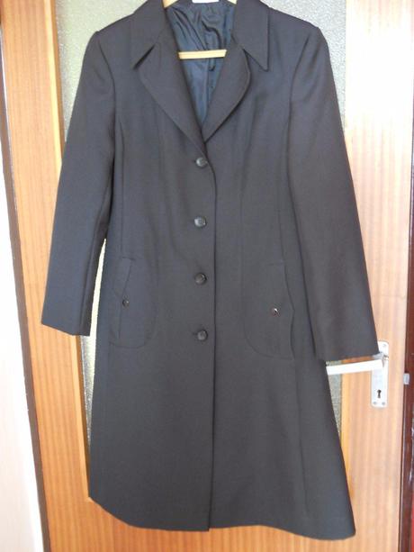 Jarný kabát, 40