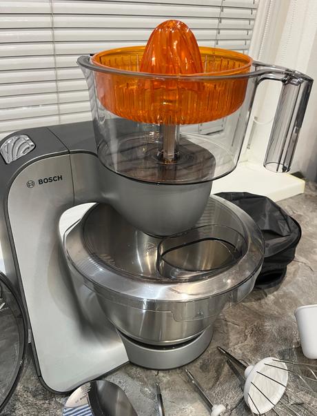 Kuchynský robot bosch mum 58364 1000w, bosch