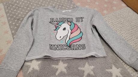 Crop top s jednorozcom, h&m,134