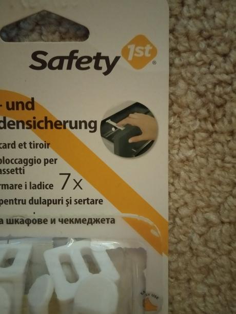 Predám  zámky na zasuvky, 