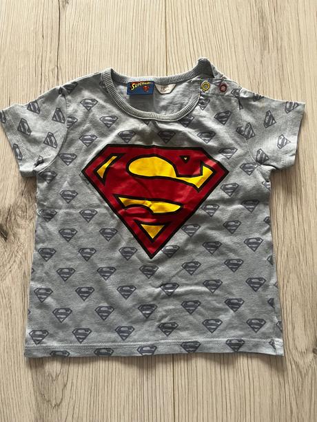 Balík kratkorukavovych tričiek na donosenie, 86–98