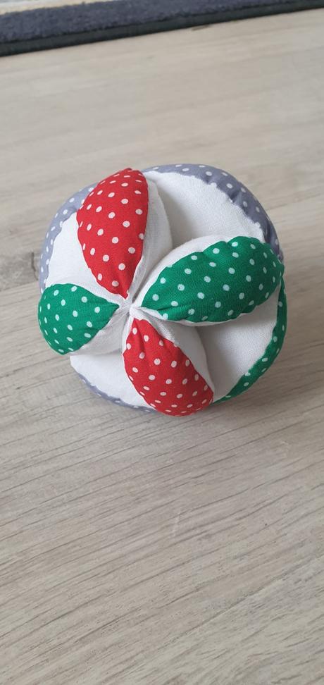 Montessori úchopová loptička, 