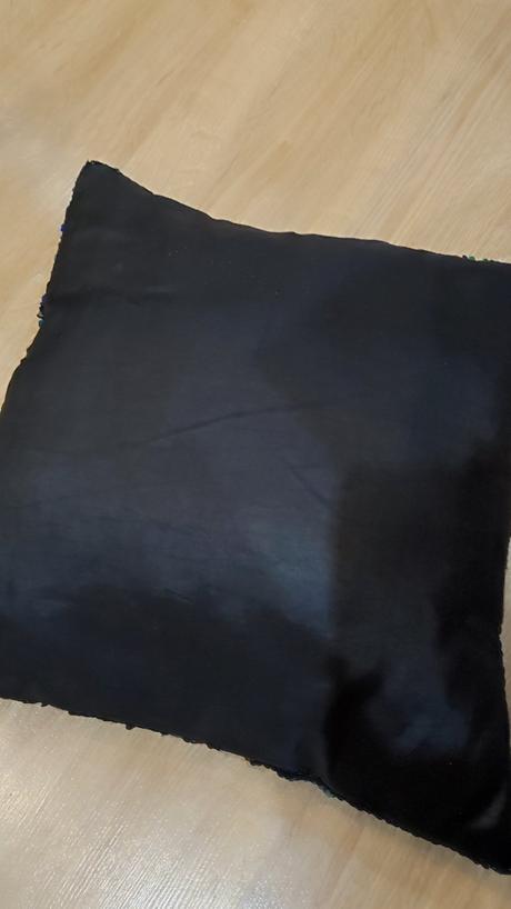 Obliecka, šírka (cm): 35,dĺžka (cm): 40