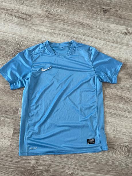 Športové tričko, nike,146