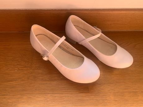 Topánky na svadbu / 1. sväté prijímanie, next,33