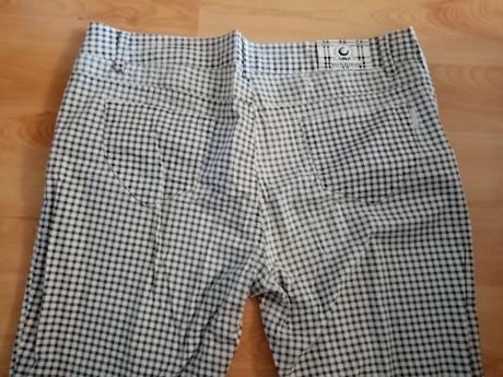 Letné 3/4ťové nohavice, 42