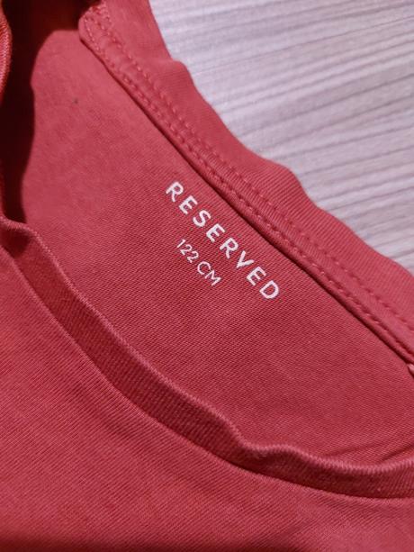 Tricko, reserved,122