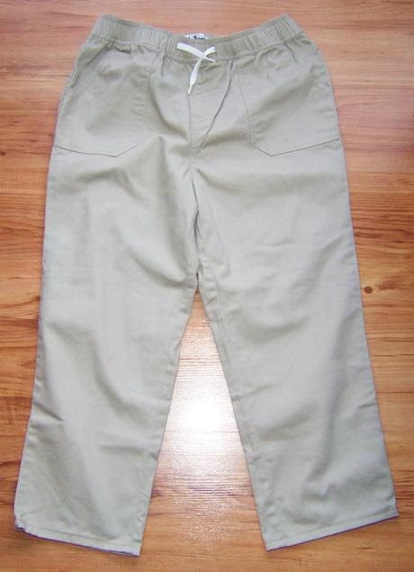 Plátené nohavice, 146