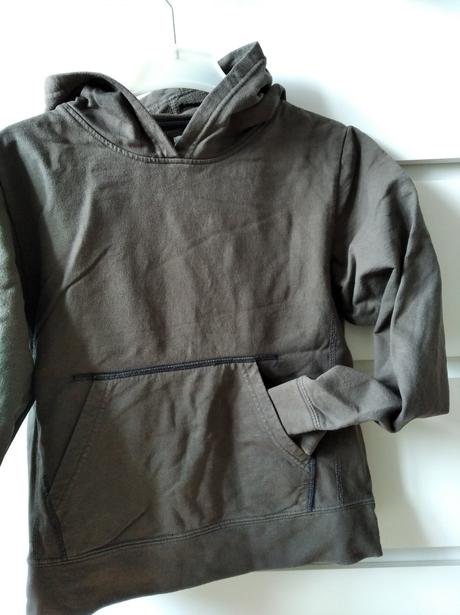 Mikina s kapucňou, 134