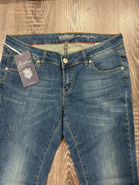 Rodrigo nove damske rifle č.32/32, 32