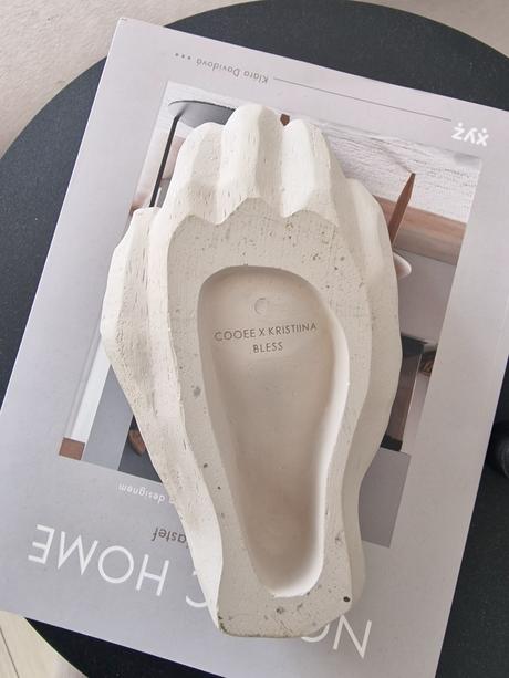 Betonova soška cooee design, 