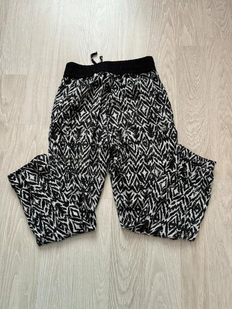 Dievčenské voľné nohavice, charles vögele,146