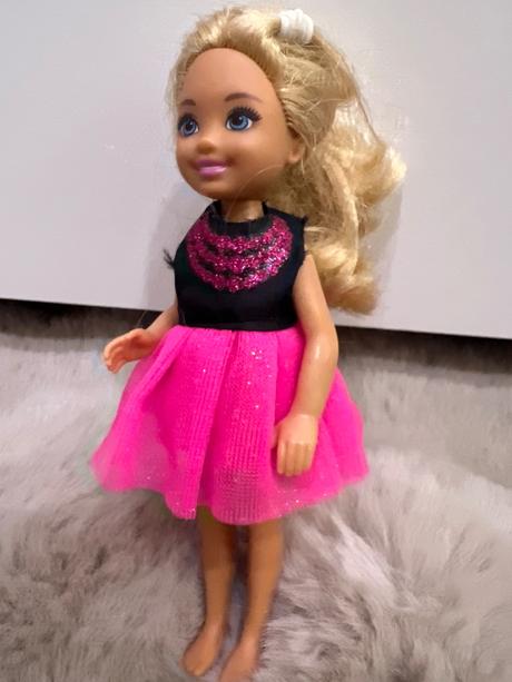 Barbie mini chelsea,