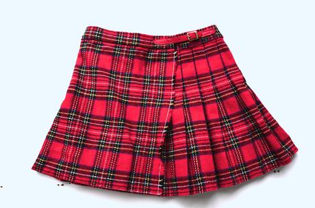 Károvaná suknička, 98