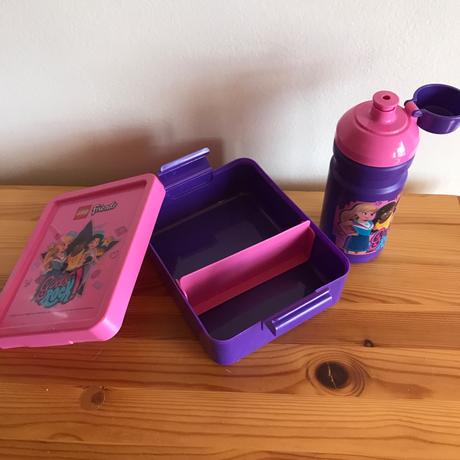 Desiatový box s fľašou, 