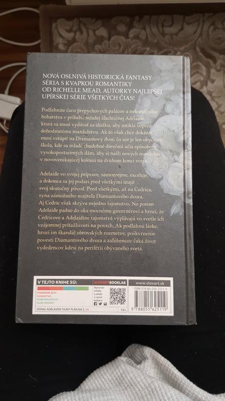 Diamantovy dvor - richelle mead, 