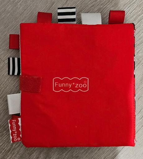 Senzorická knižka kontrastová čiernobiela s červen, 