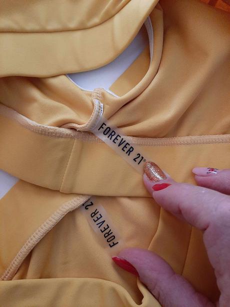 Plavky s vysokým pásom, s