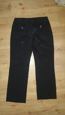 Čierne nohavice, 42