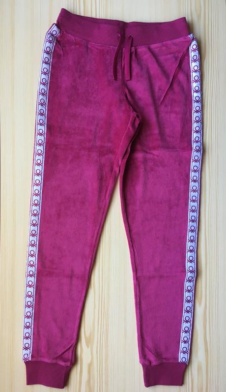 Zamatová tepláková súprava benetton veľ. 146, benetton,146