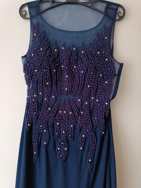 Spoločenské šaty, 38