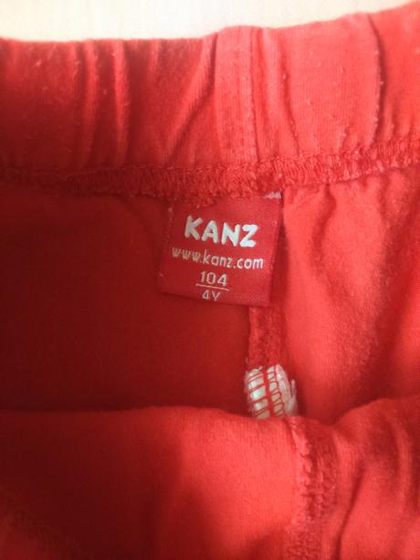 Dievčenské trištvrťáky, kanz,104