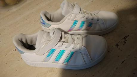 Biele kožené našuchovacie botasky zn. adidas č. 31, adidas,31