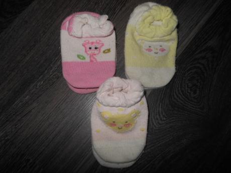 3 x protišmykové ponožky, lupilu,22