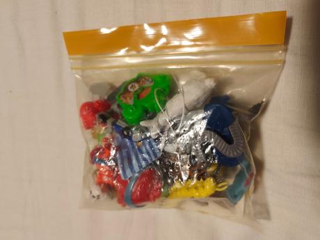 Sada plastových hračiek, 