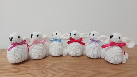 Veľkonočný štrikovaný zajačik,