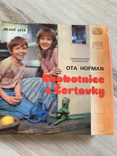 Retro stará kniha chobotnice z čertovky,