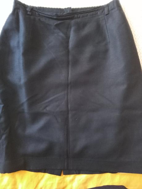 Elegantný kostým., 42