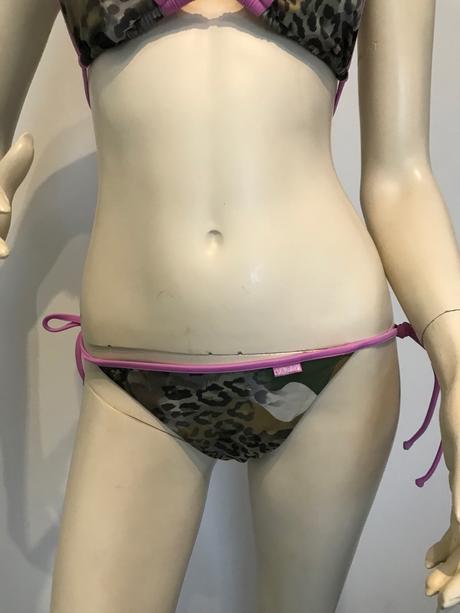 Maskáčové plavky zn. off limits, 38