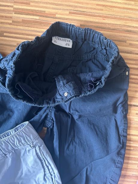 Bermudy 8 kusov, 152