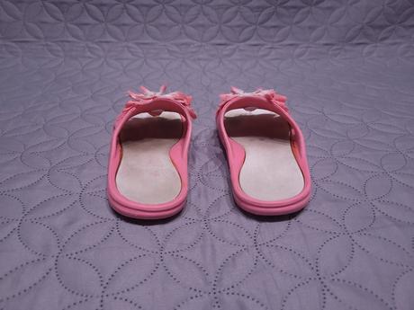 Slapky s kvetinkou 28/29, 29