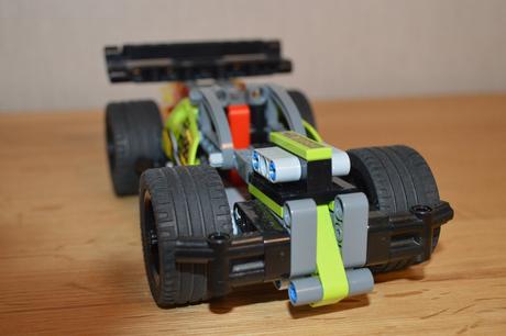 42072 lego technic - zelené pretekárske auto, 
