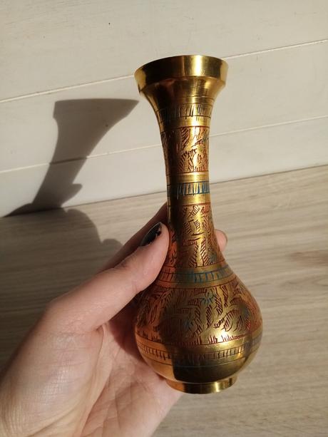 Orientálna váza z alpaky,