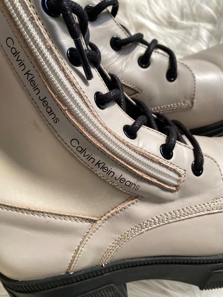 Calvin klein - kožené workery, 41