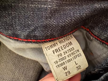 Rifle29az30, tommy hilfiger,28