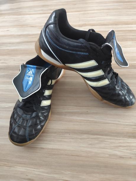 Tenisky halovky, adidas,44