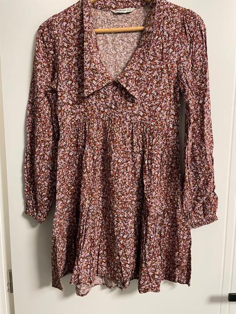 Dlhšia blúzka alebo šatky., stradivarius,s