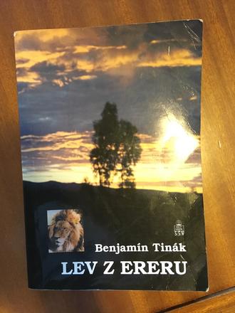Lev z eberu kniha,
